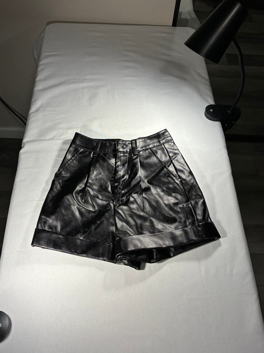 SHEIN Black Faux Leather High Waisted Cuffed Shorts Women’s Petite XXS